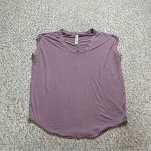 Athleta Purple Sleeveless Top Womens Small Scoop Neck Scoop Hem Loose Fit